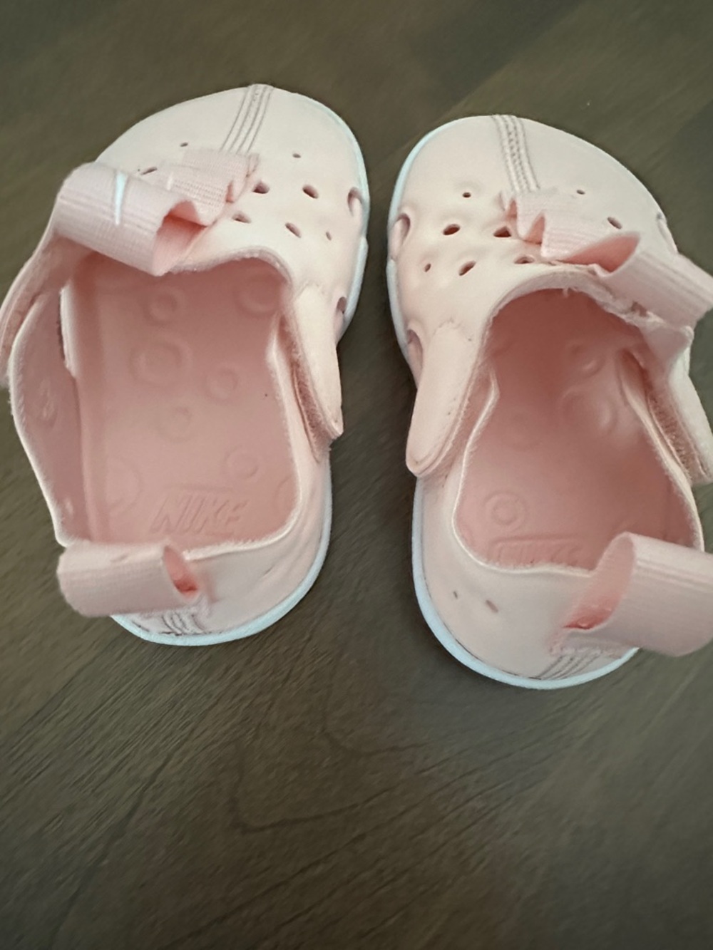 Nike Sunray protect 4 toddler water shoes- size 4c - Picture 3 of 3